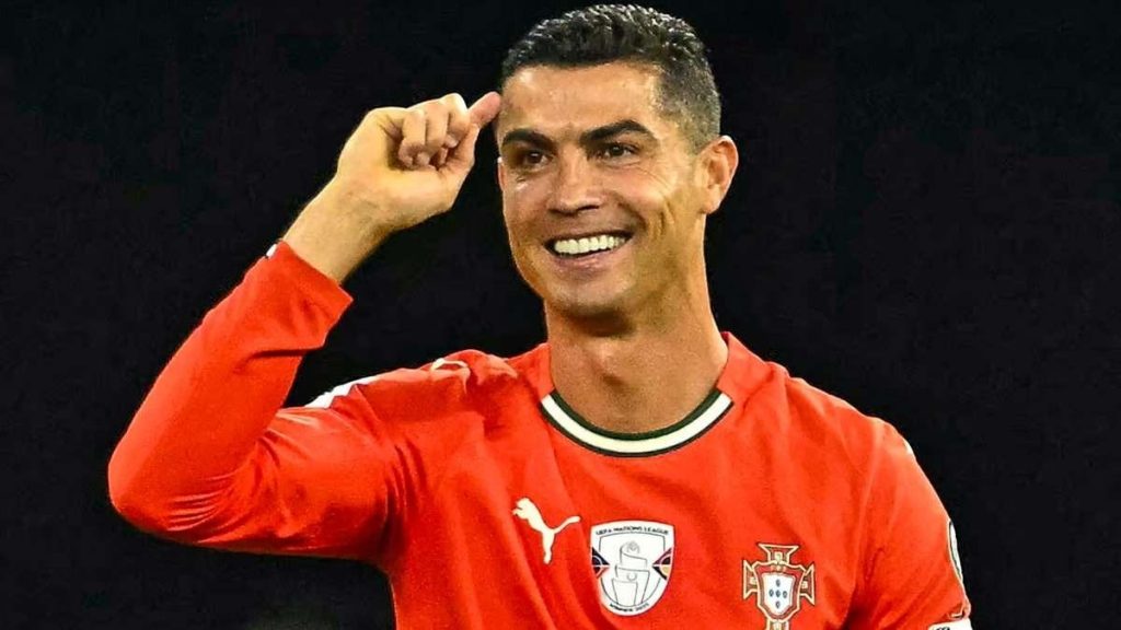 Ronaldo nhận phán quyết khiến tất cả choáng váng tại World Cup 2026: Không đặc quyền cho huyền thoại | Thể thao OK9 4 Ronaldo nhận phán quyết khiến tất cả choáng váng tại World Cup 2026: Không đặc quyền cho huyền thoại | Thể thao OK9